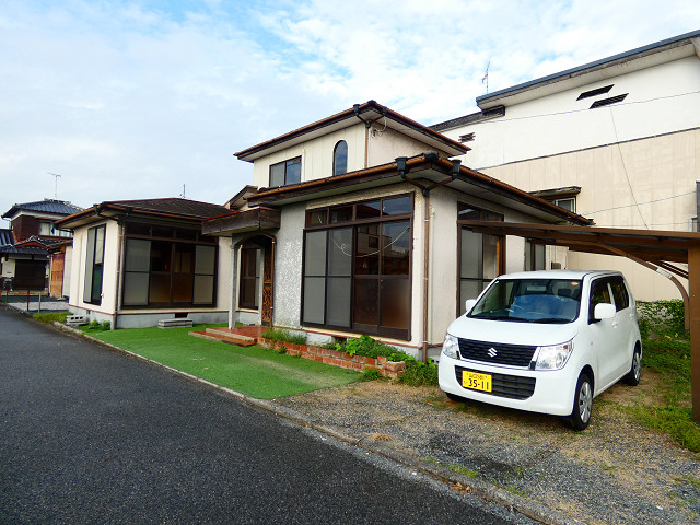 東藤曲2丁目H貸家の外観