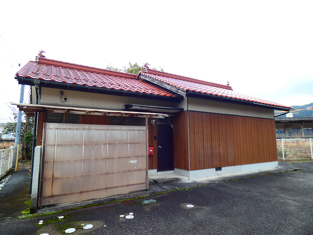 駅裏貸家①の外観