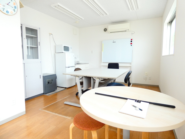 恩田町2丁目O貸店舗の外観