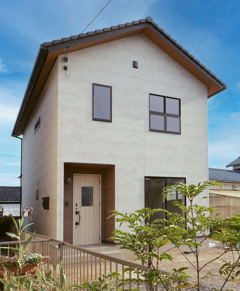 東須恵　新築モデルハウスの外観