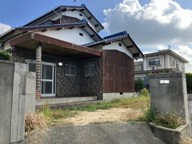 開三丁目　売地　古家付現況渡しの外観