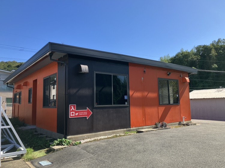 川上(北迫新町) 売事務所の外観