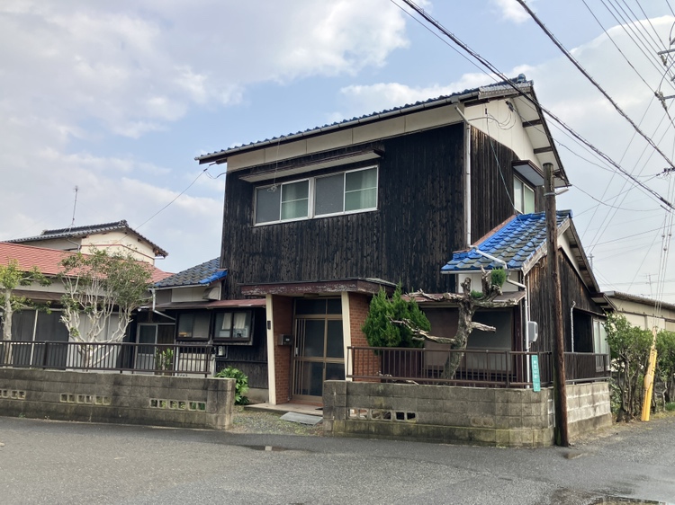 東芝中町 売地 古家付現況渡しの外観