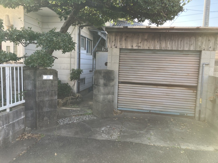 中村二丁目　売地　古家付現況渡しの外観