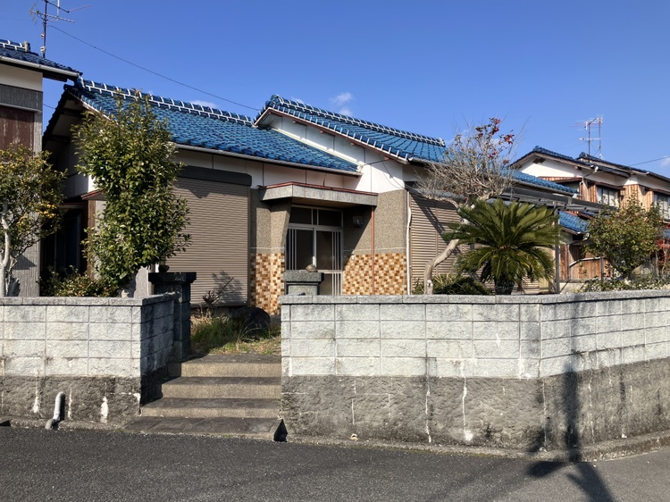 郡（厚陽団地）　売家　の外観